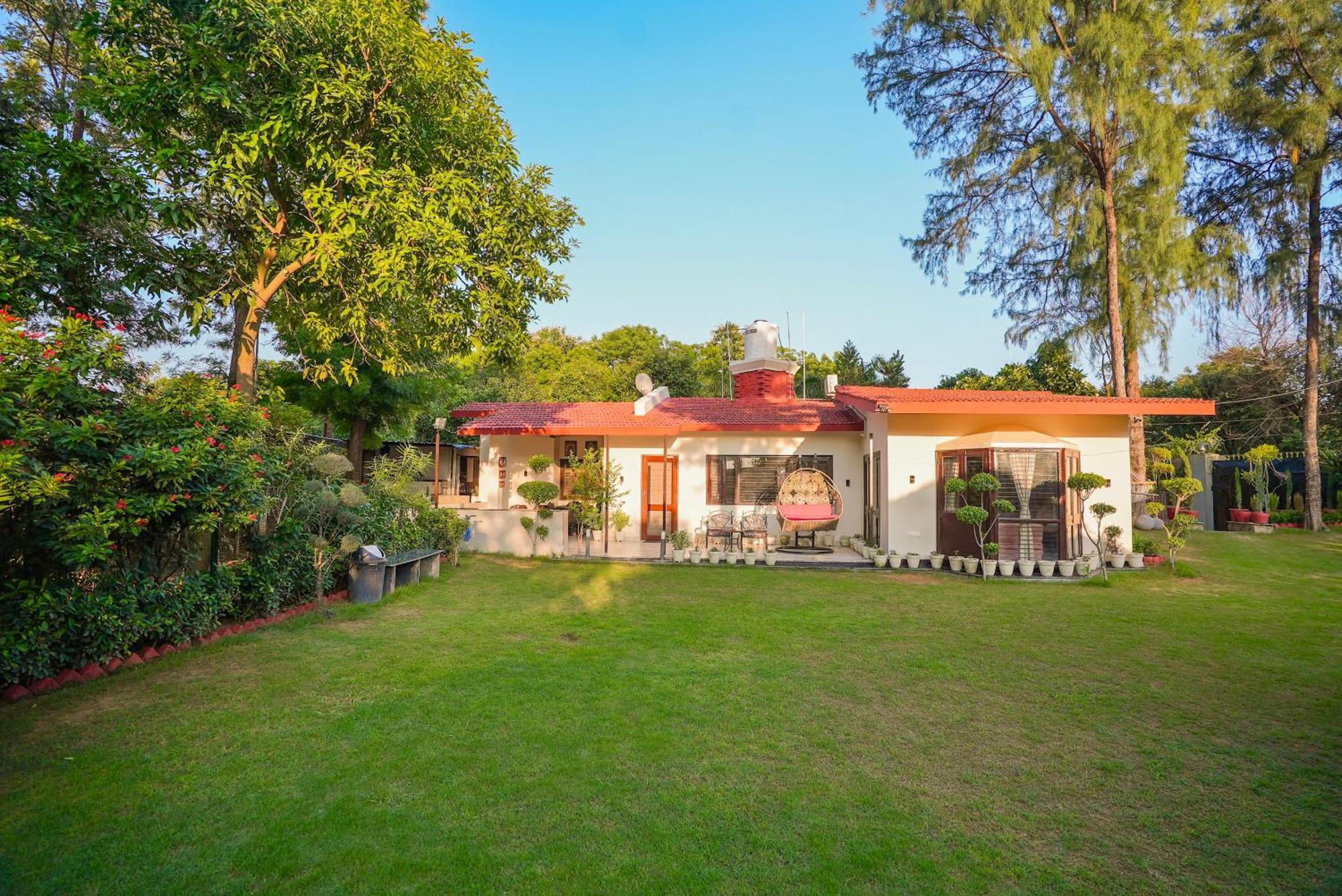 Villa Farm The Retreat - With Private Pool Manesar Exterior foto