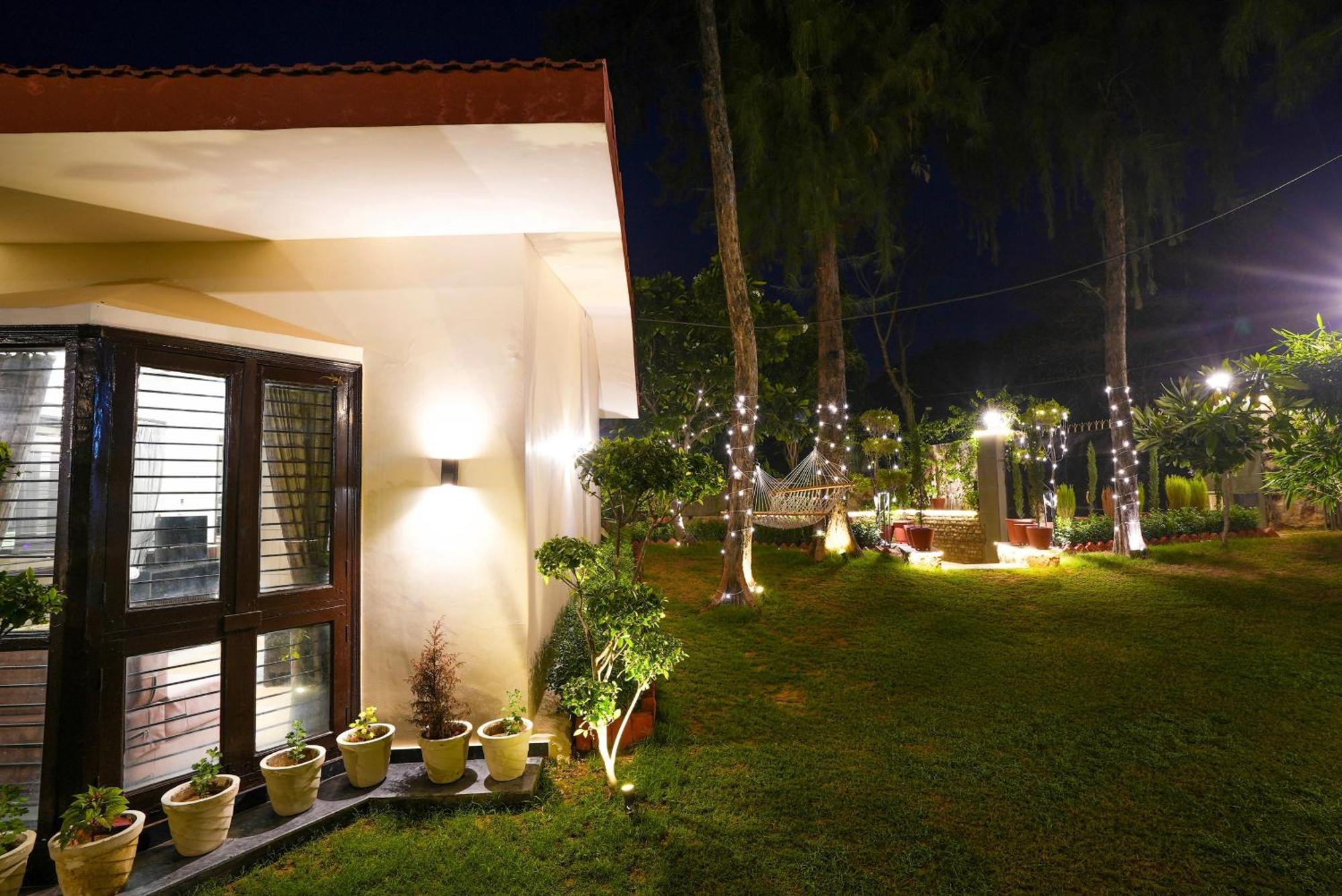 Villa Farm The Retreat - With Private Pool Manesar Exterior foto