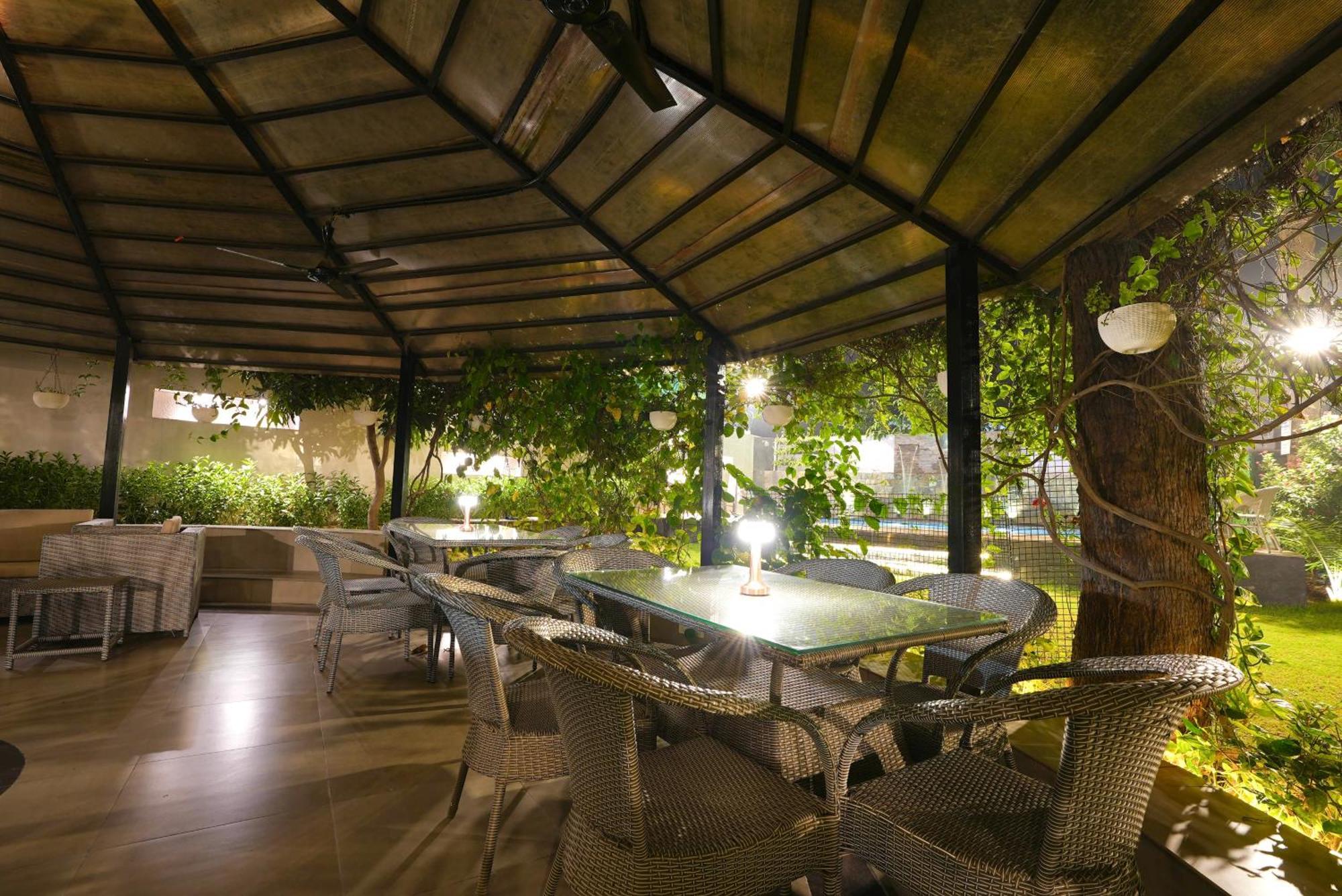 Villa Farm The Retreat - With Private Pool Manesar Exterior foto