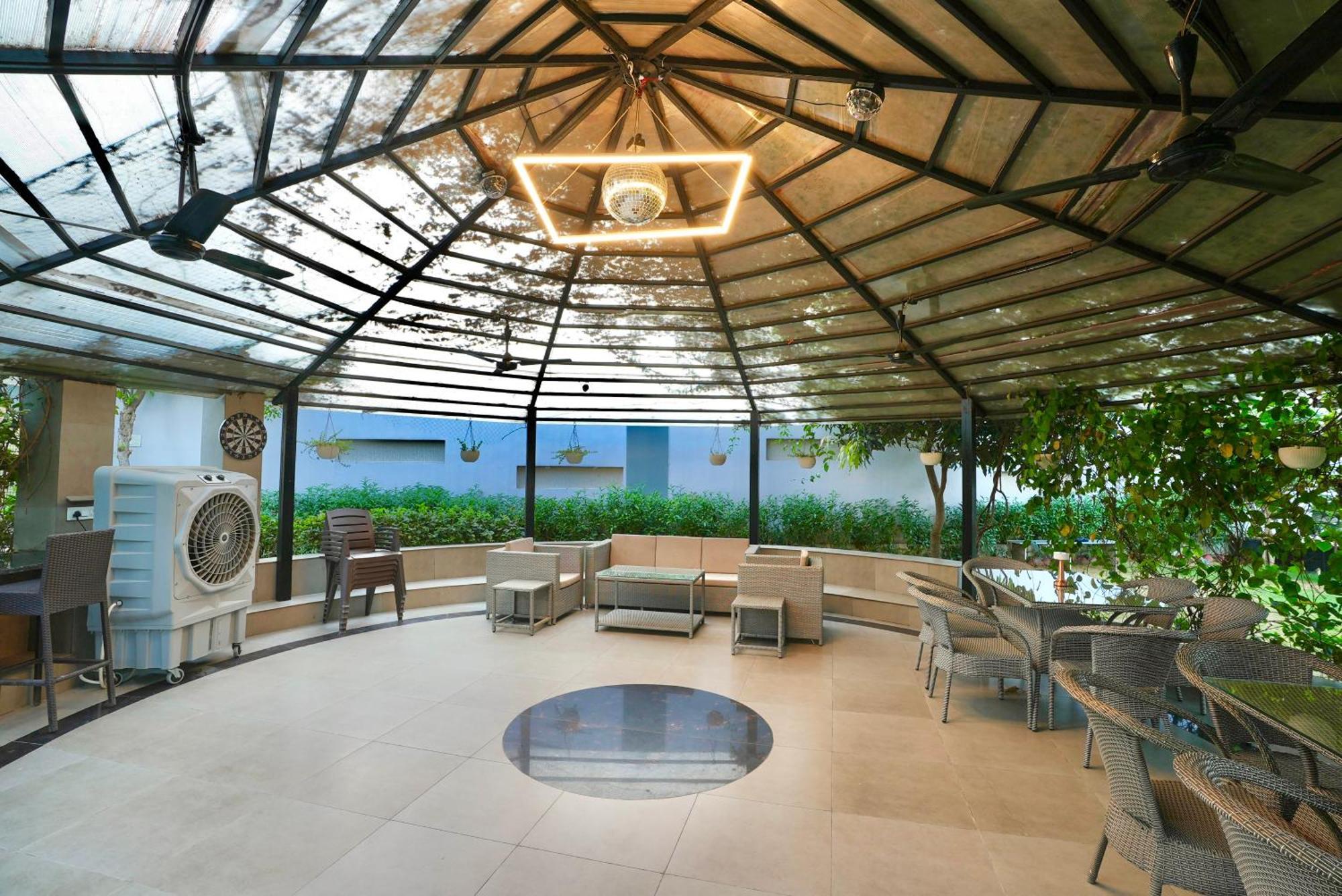 Villa Farm The Retreat - With Private Pool Manesar Exterior foto