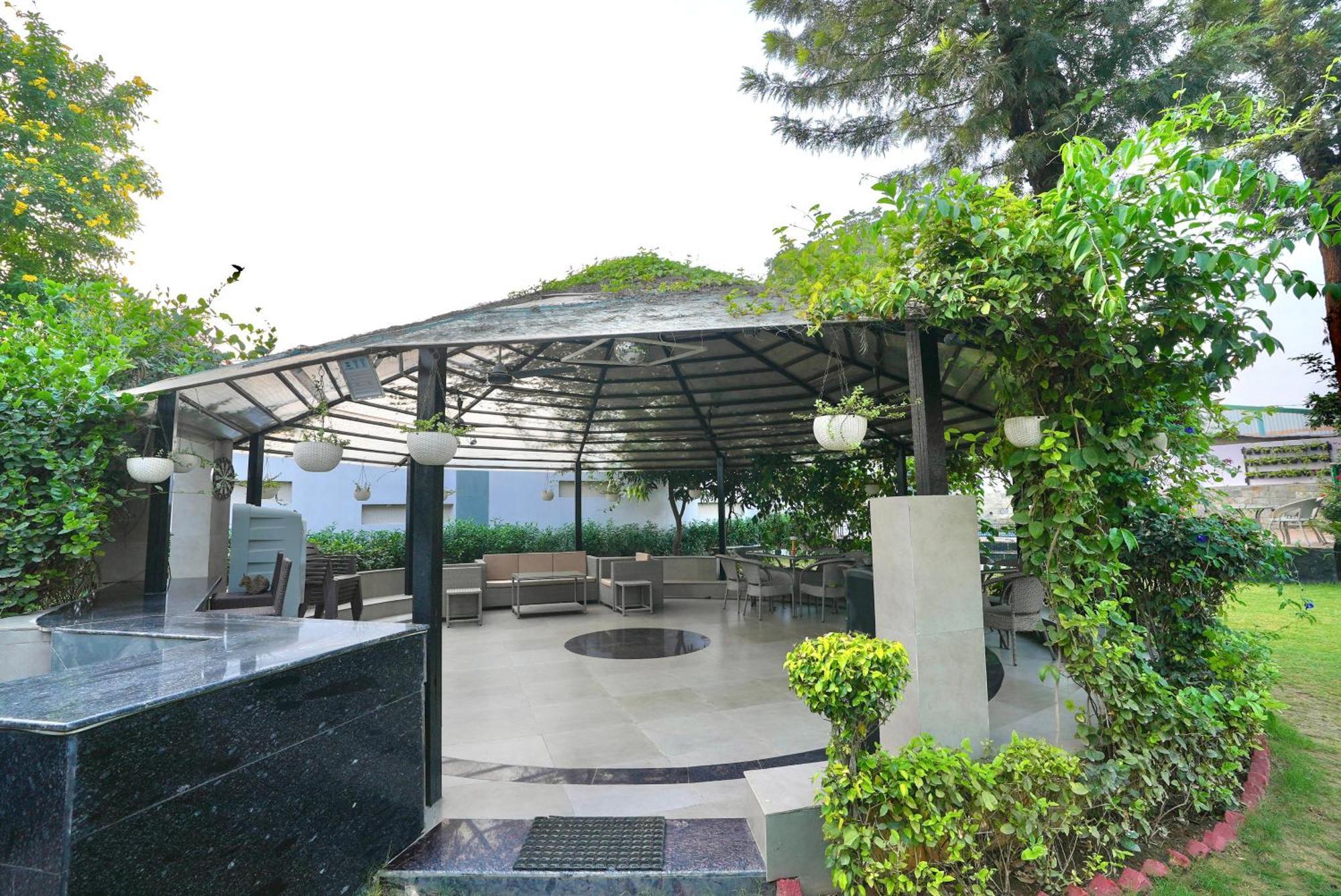 Villa Farm The Retreat - With Private Pool Manesar Exterior foto